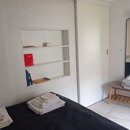 Kyra Apartament Pitve