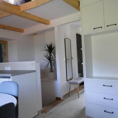 Apartament Kyra *