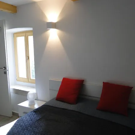 Apartament Kyra Pitve