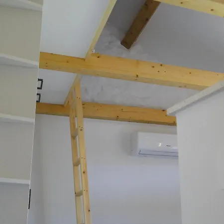 Kyra Apartament Pitve