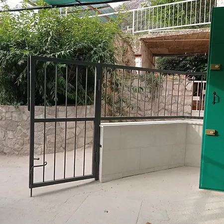 Apartment Kyra
